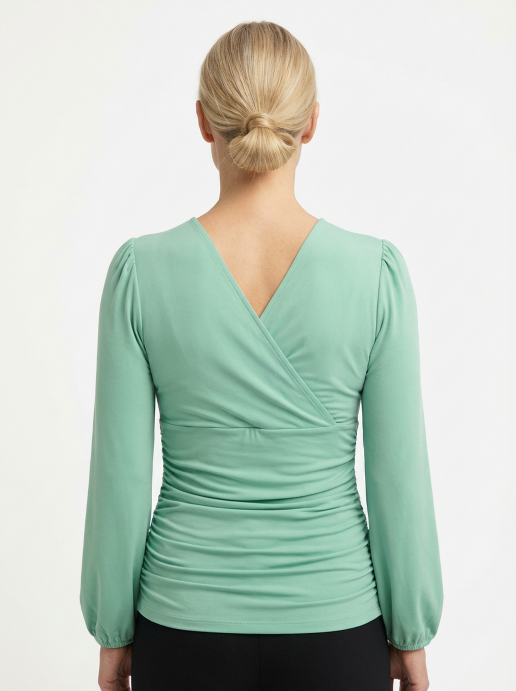 V‑Neck Top for Women with Classic Cut & Long Sleeves