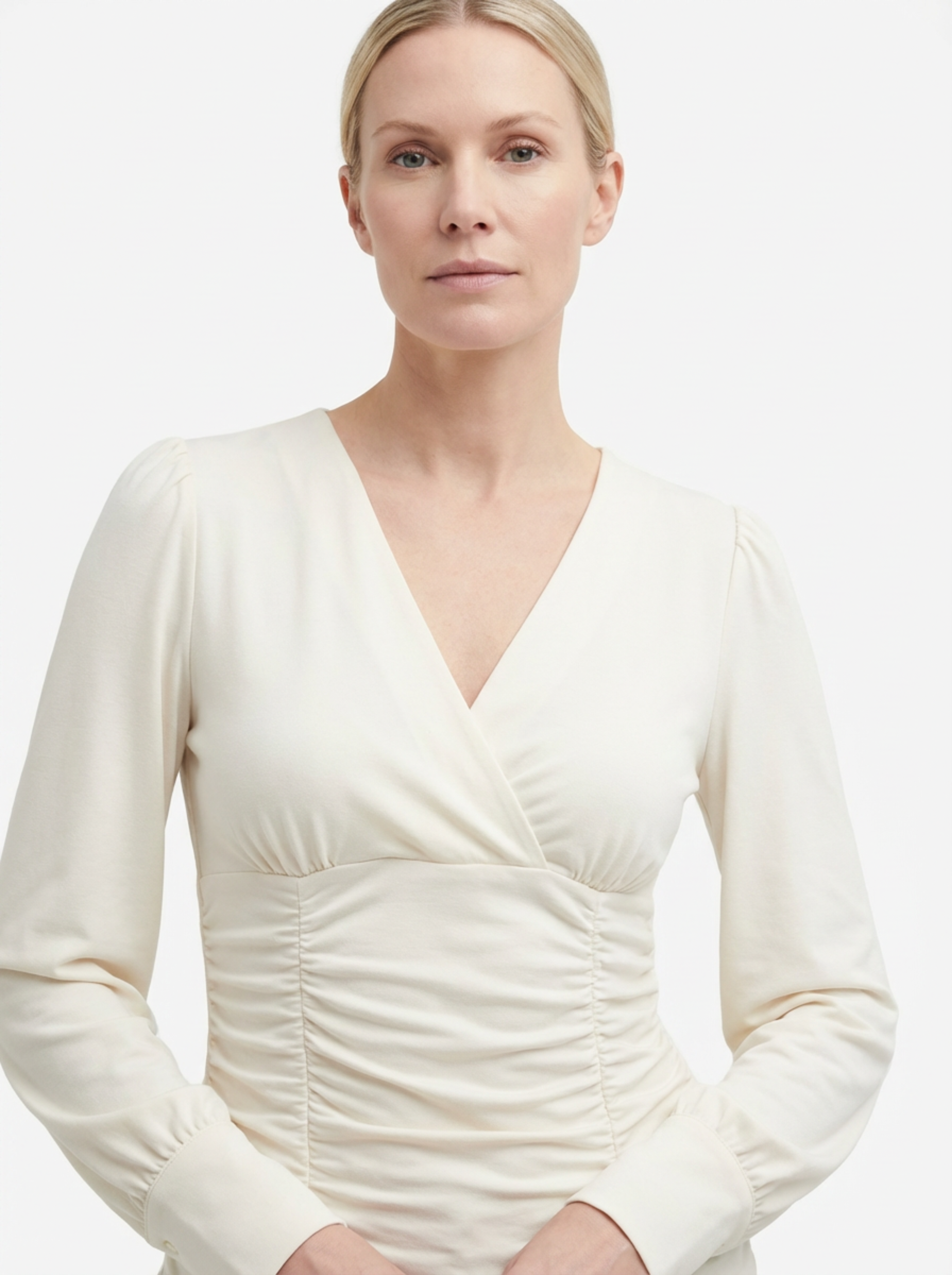 V‑Neck Top for Women with Classic Cut & Long Sleeves
