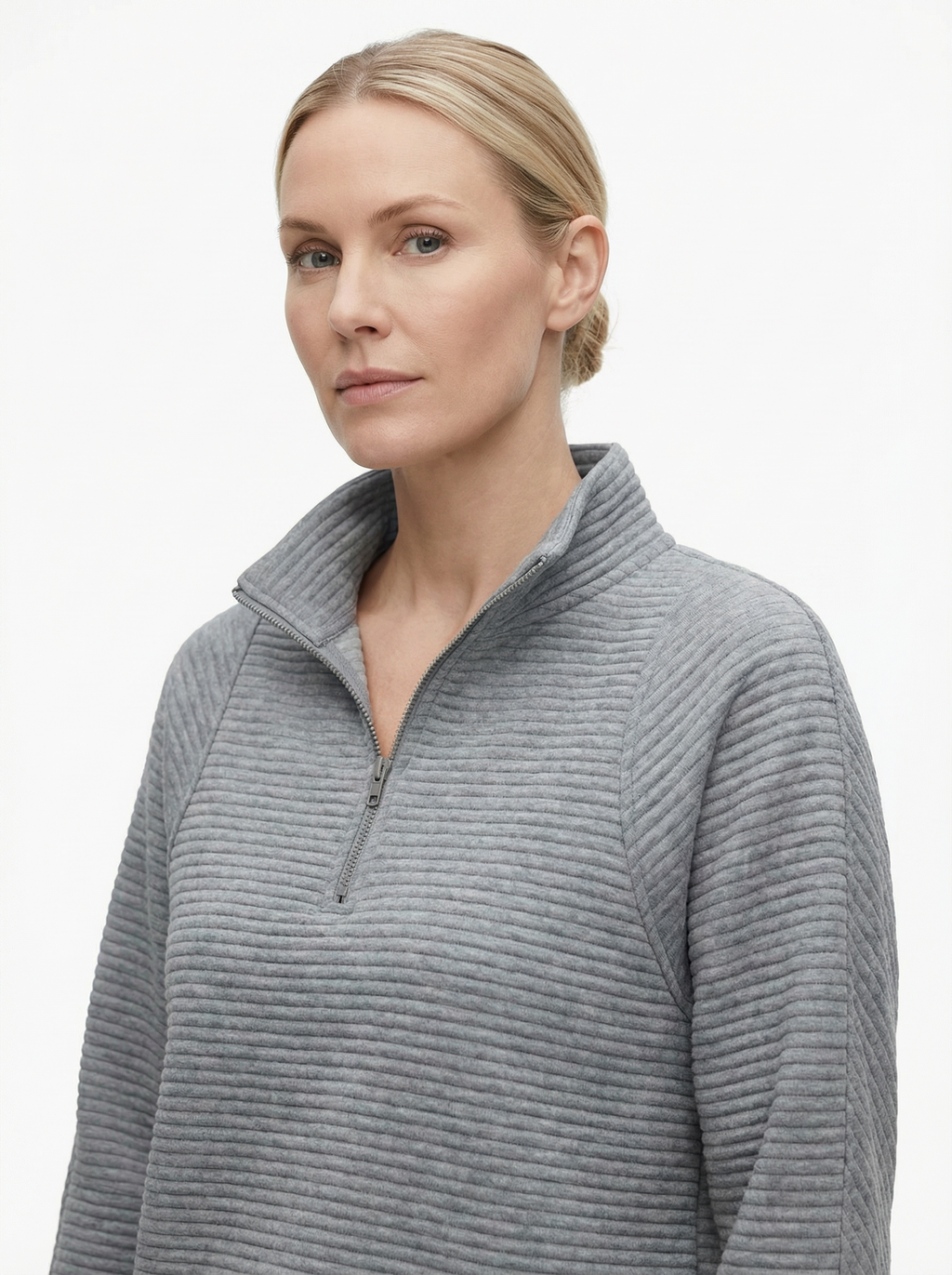 Sweater Women V‑Neck Zip Front Classic Silhouette