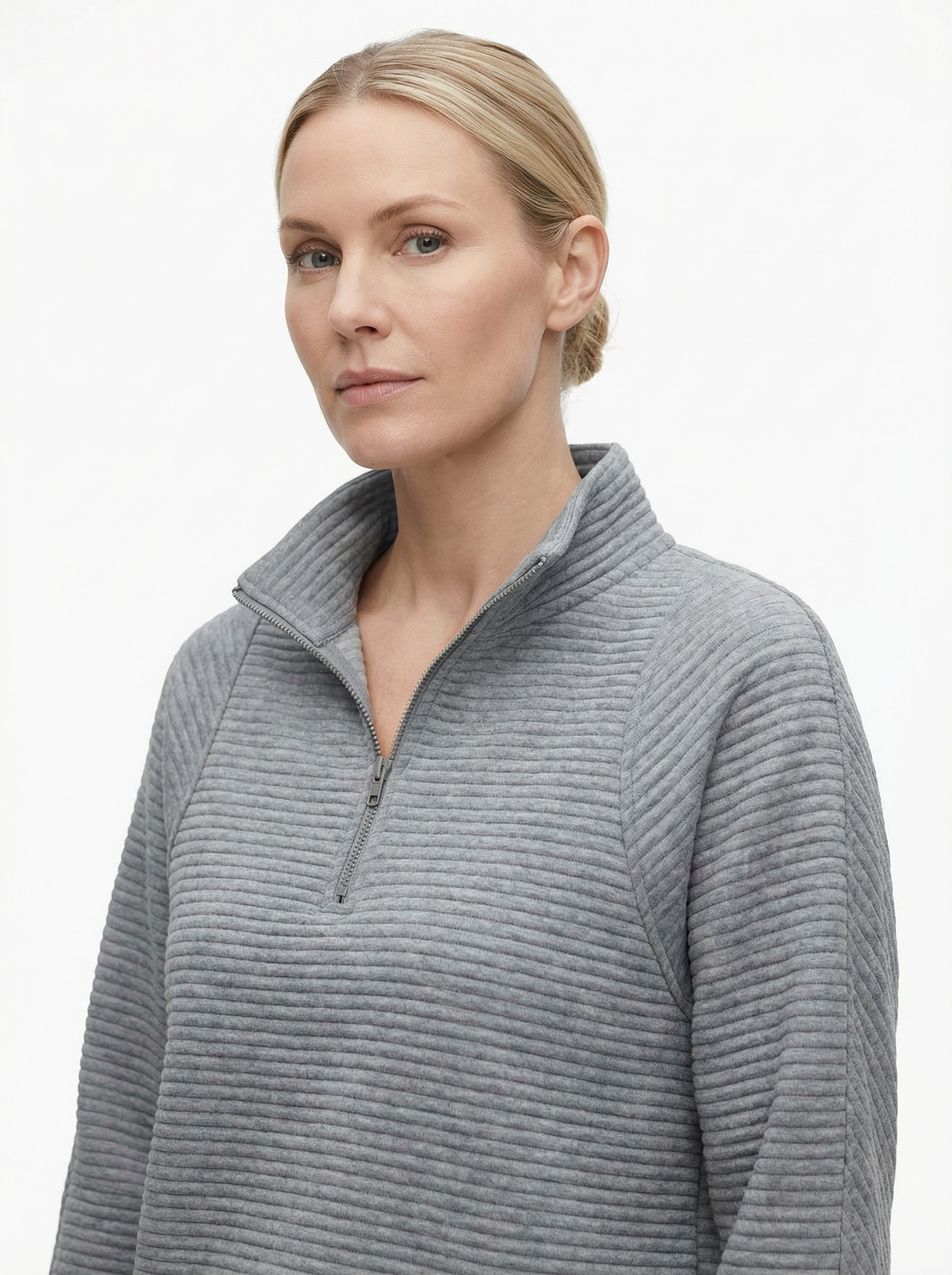 Sweater Women V‑Neck Zip Front Classic Silhouette